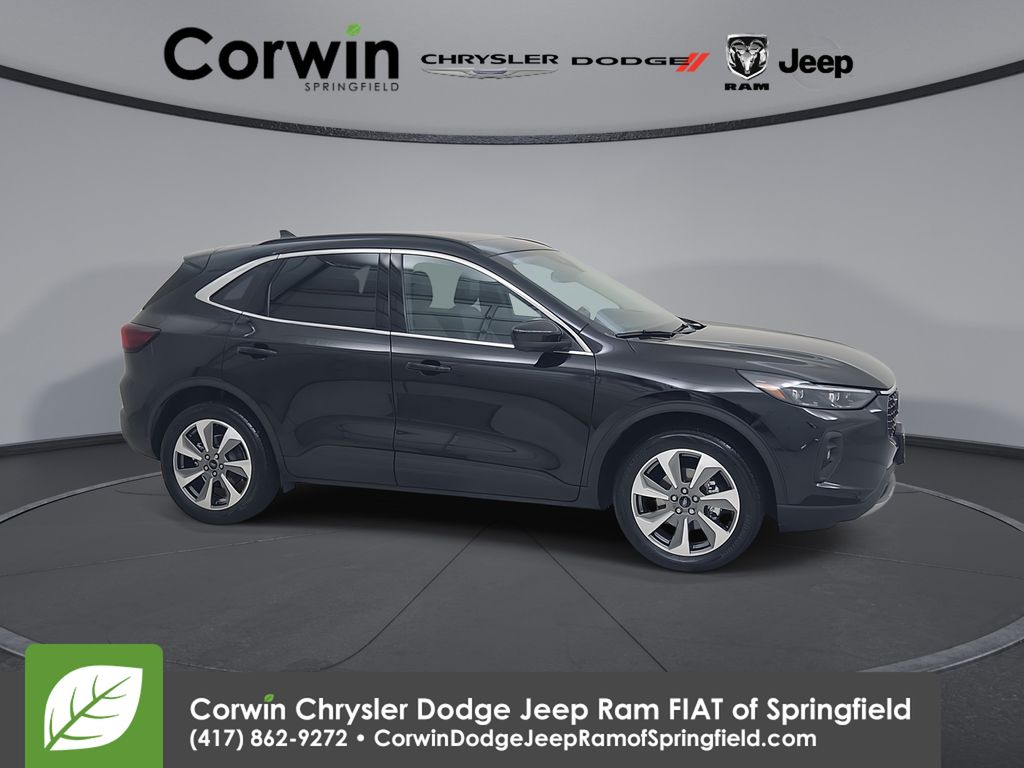 Black Metallic 2024 Ford Escape Platinum AWD SUV / Crossover All-Wheel Drive 8-Speed Automatic