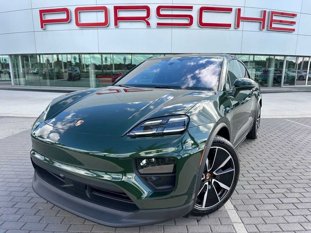 Thumbnail: 2025 Porsche Macan - 1