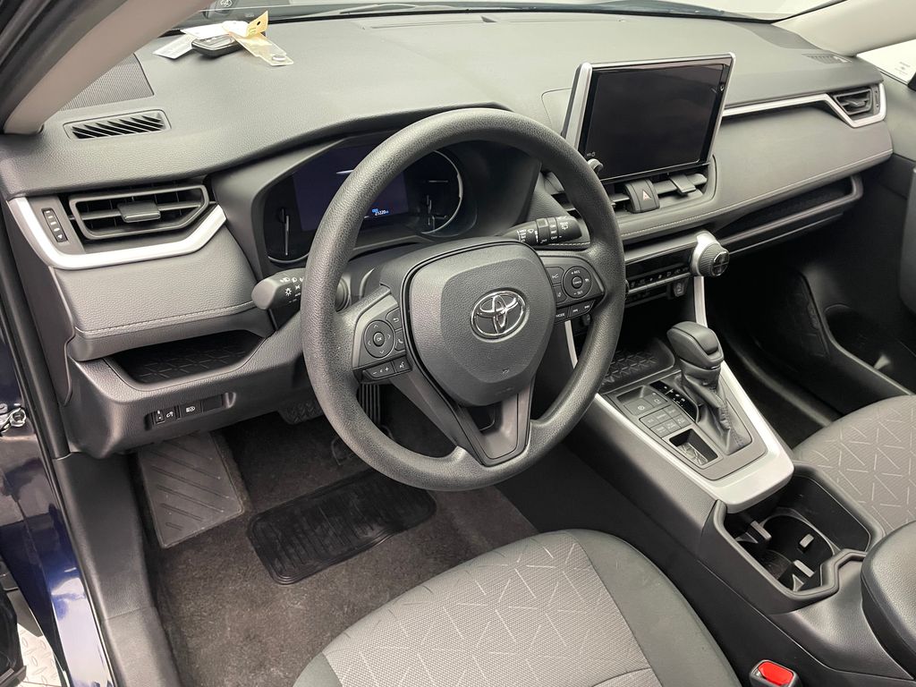 2024 Toyota RAV4 XLE 11