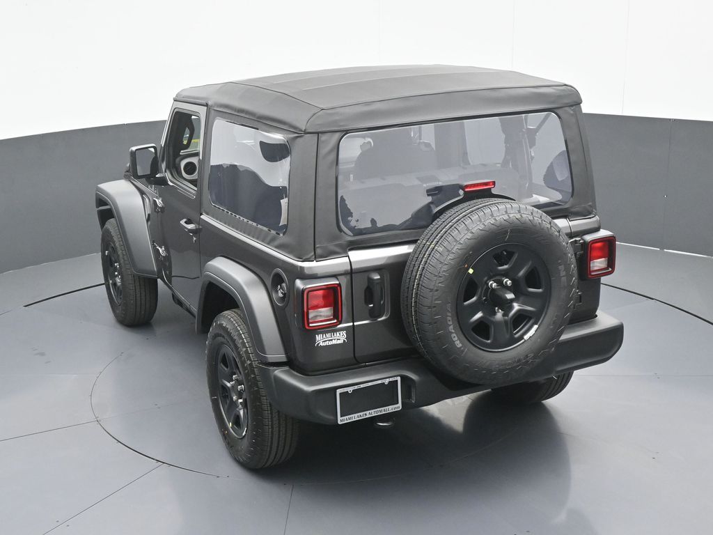 New 2026 Granite Crystal Metallic Clearcoat Jeep Sport image 37