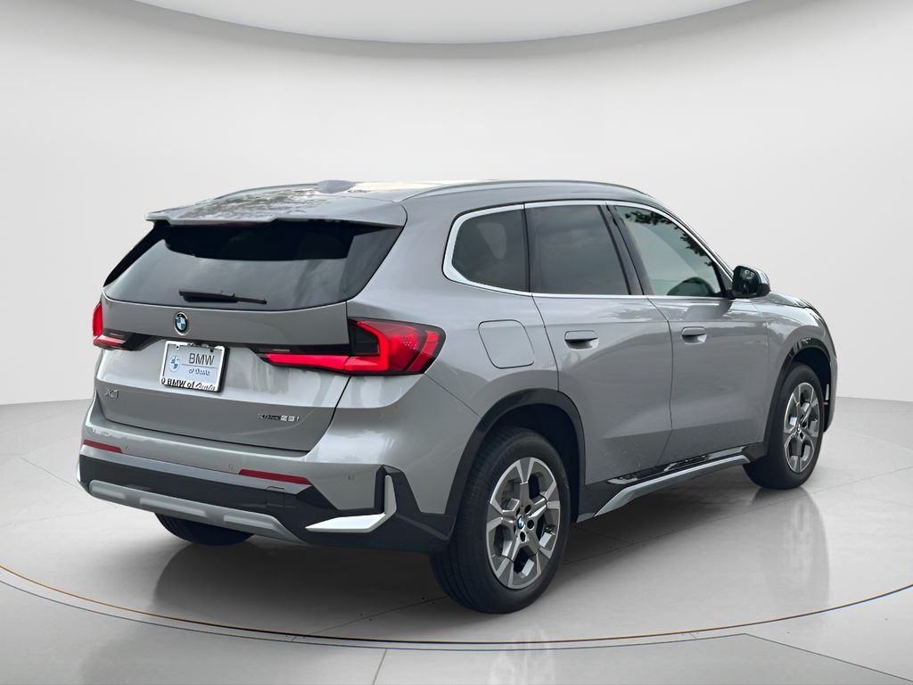 New 2026 Silver BMW xDrive28i image 5