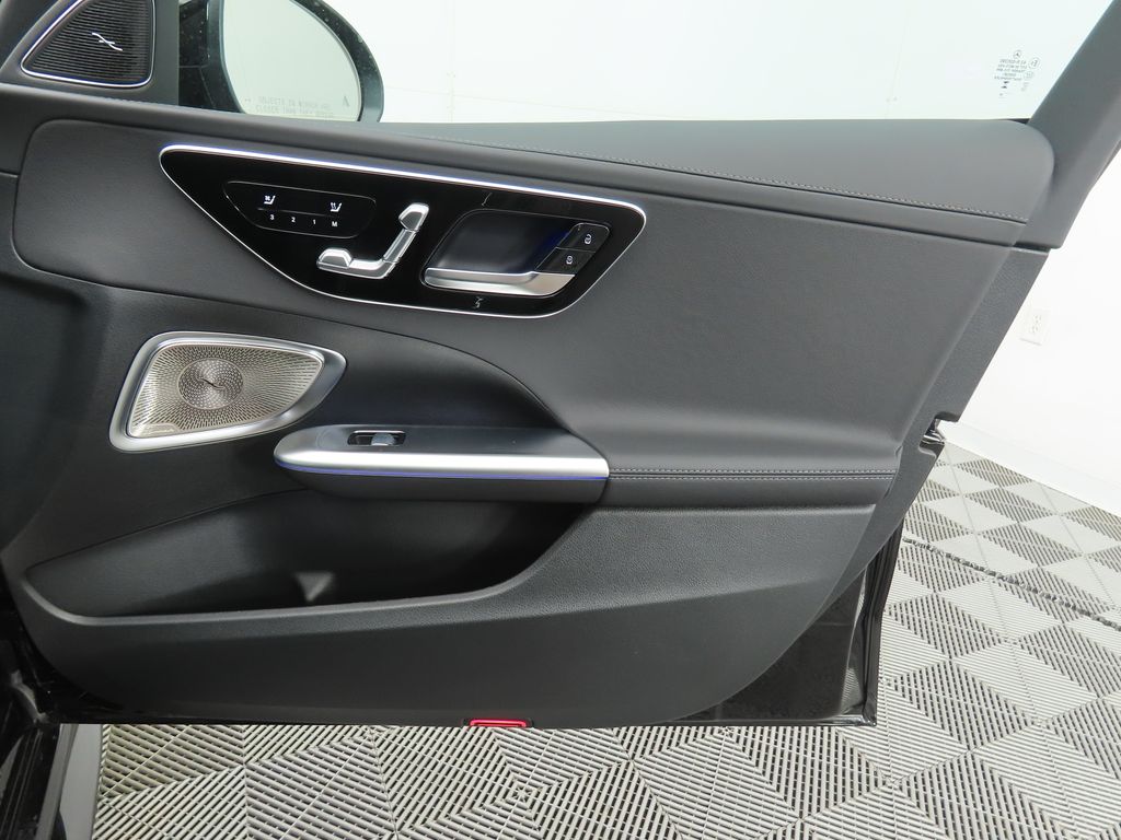 Thumbnail: 2025 Mercedes-Benz C-Class - 25