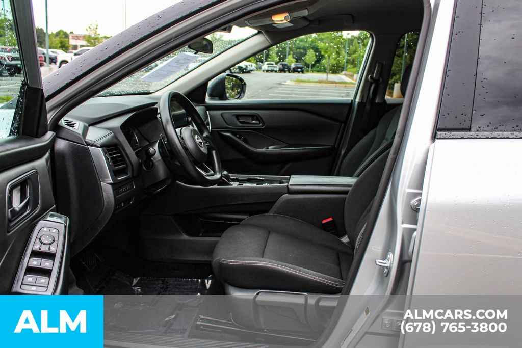 Used 2024 Silver Nissan S image 16