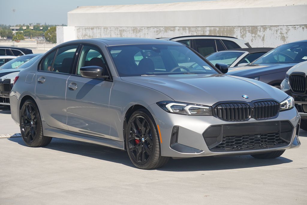 Thumbnail: 2025 BMW 3 Series - 3
