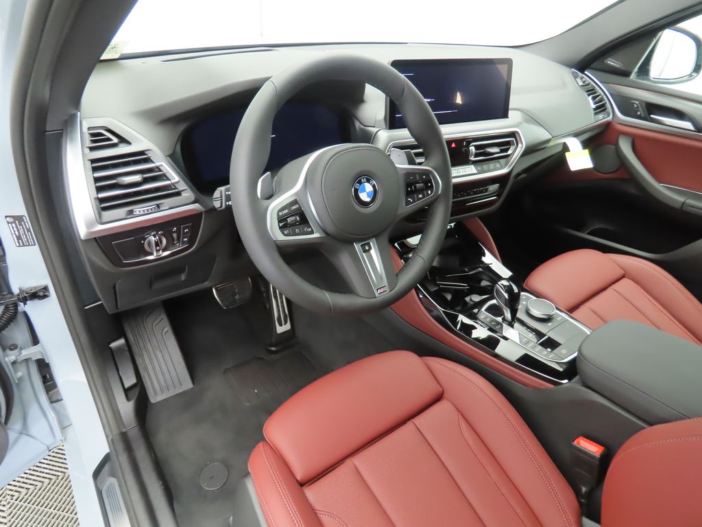 2025 BMW X4 xDrive30i 9