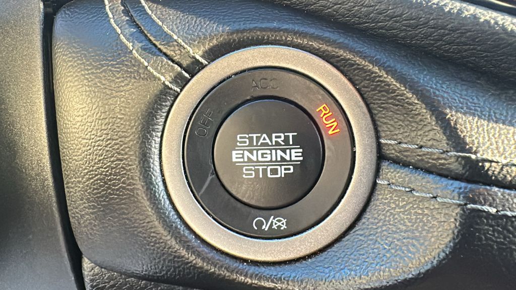 2023 Dodge Durango SXT White at Baytown Hyundai