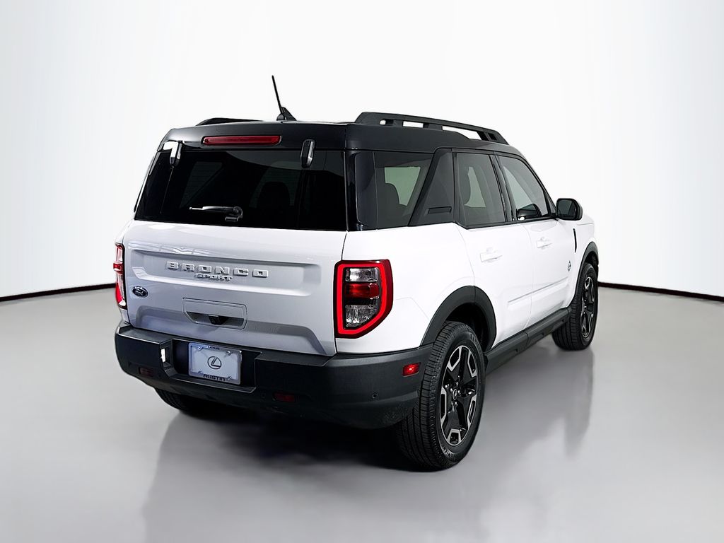 Thumbnail: 2022 Ford Bronco Sport - 5