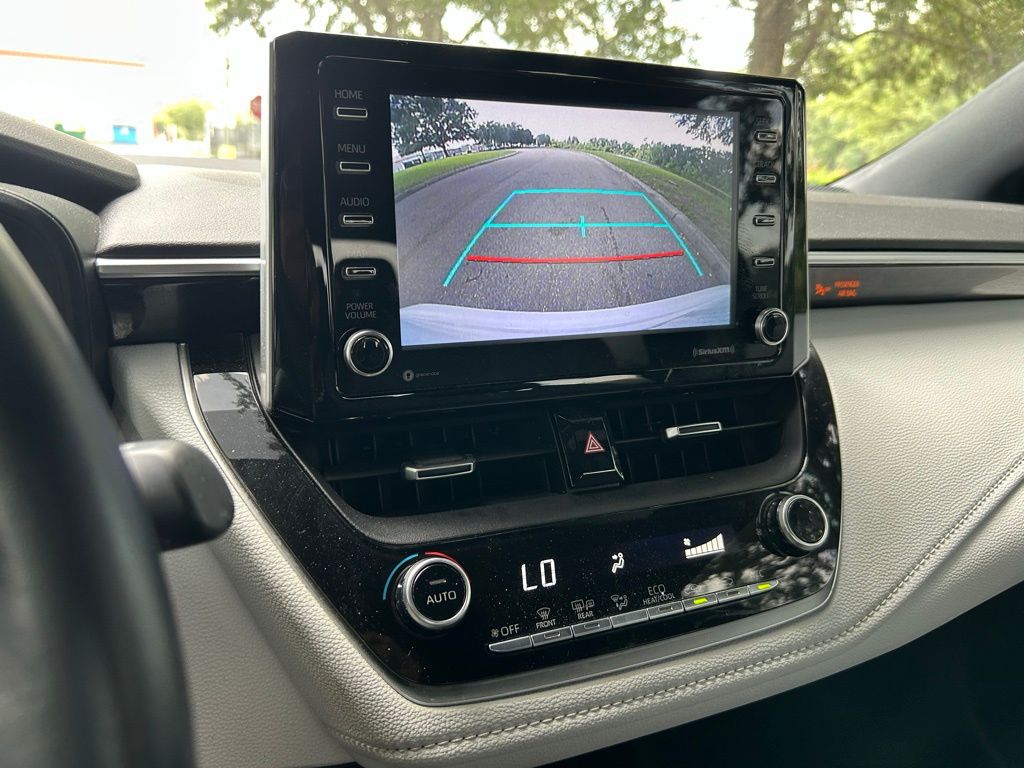 2021 Toyota Corolla SE 19
