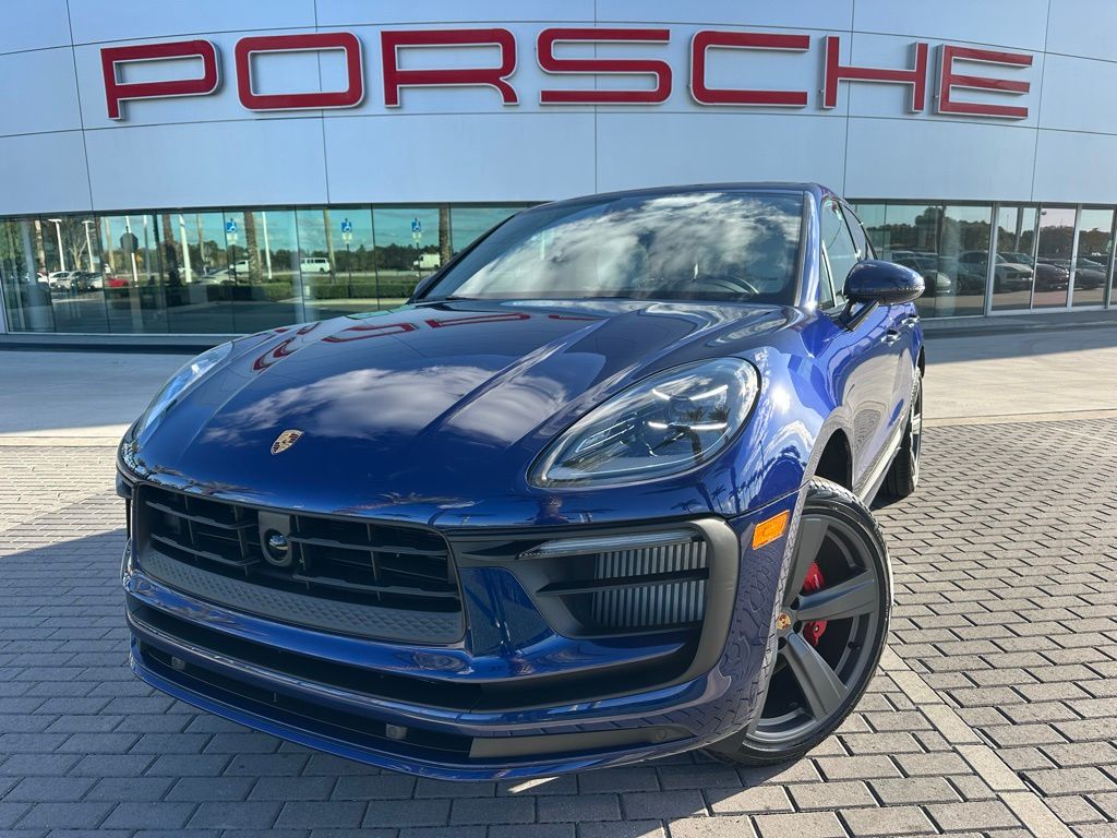 Thumbnail: 2026 Porsche Macan - 1