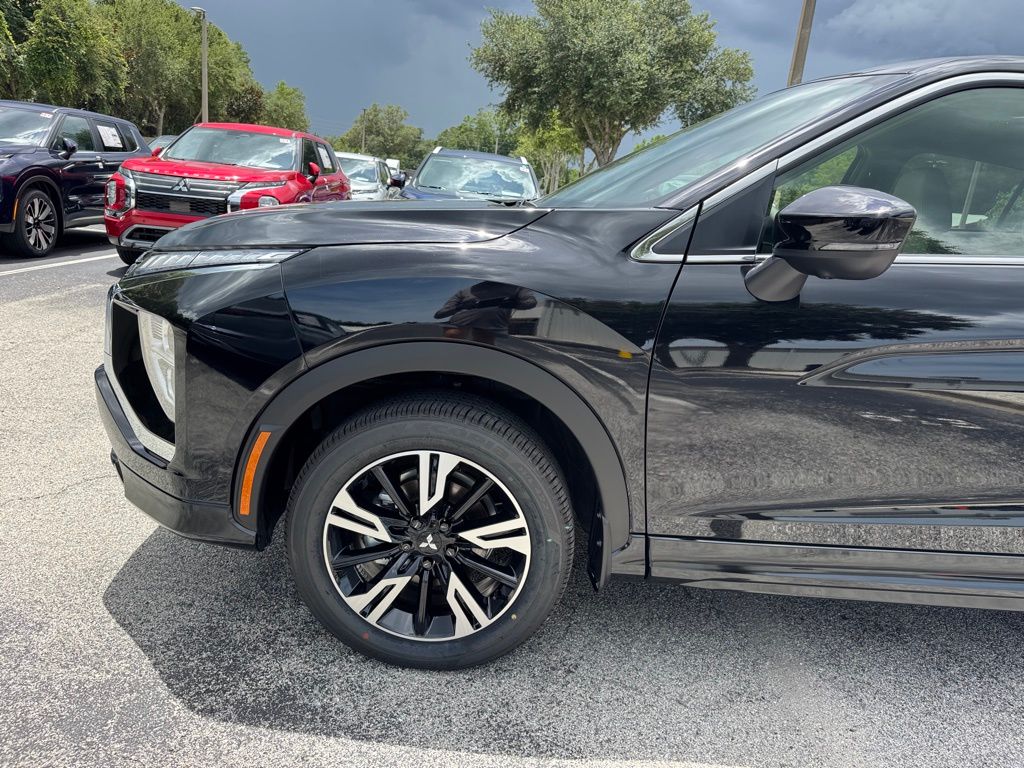 2025 Mitsubishi Eclipse Cross SEL photo 9