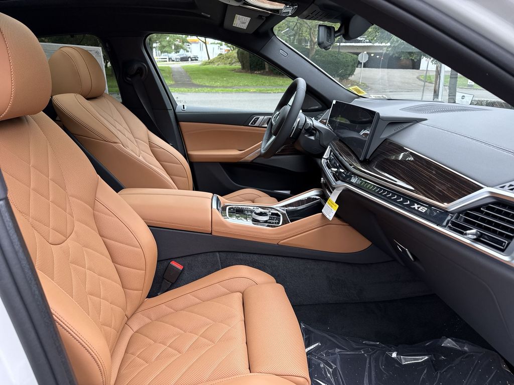 Thumbnail: 2027 BMW X6 - 25