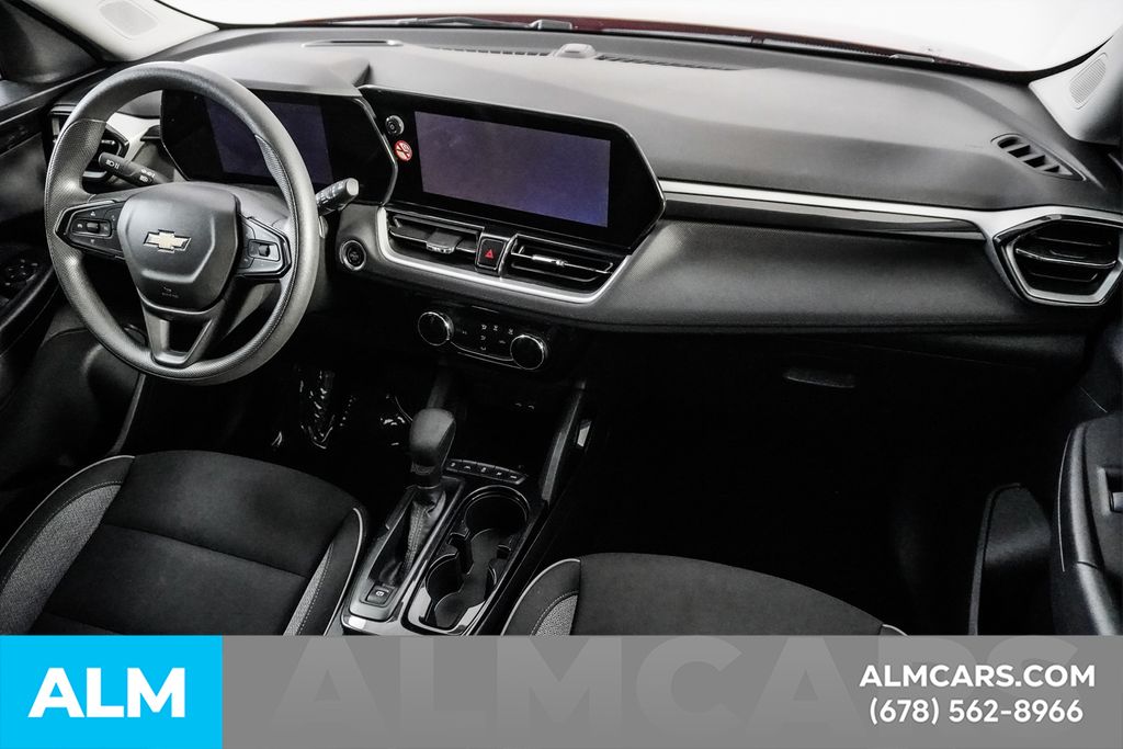 Used 2025 Red Chevrolet LT image 29