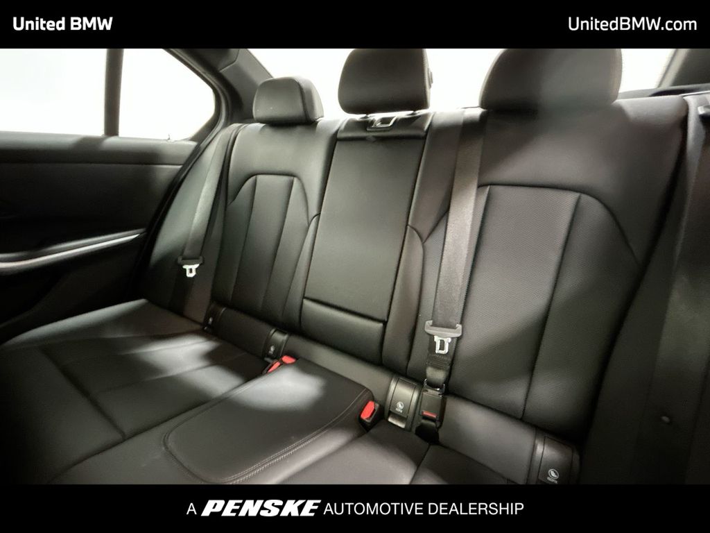2024 BMW 3 Series 330i xDrive 21
