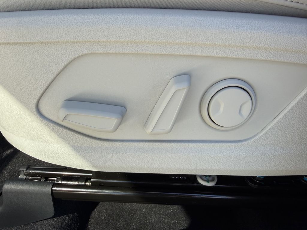 new 2026 Kia Sorento car, priced at $32,231