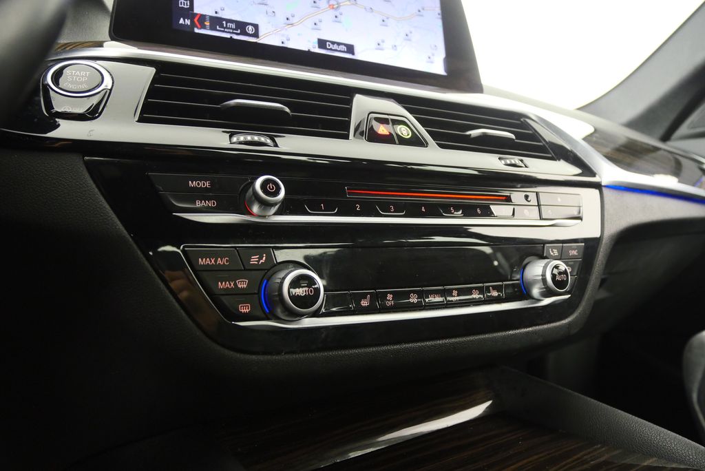 Thumbnail: 2019 BMW 5 Series - 23