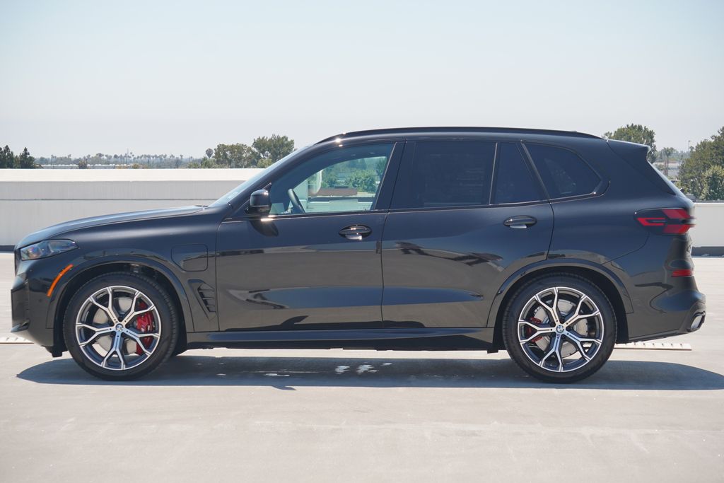 Thumbnail: 2026 BMW X5 - 4