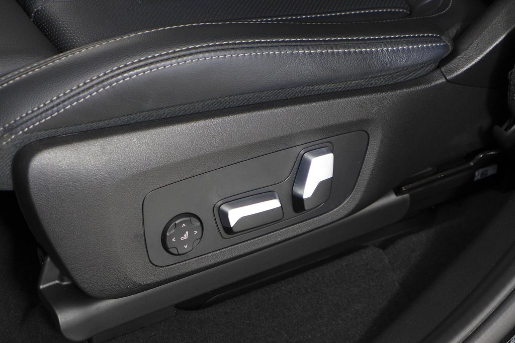 Thumbnail: 2023 BMW X3 - 23