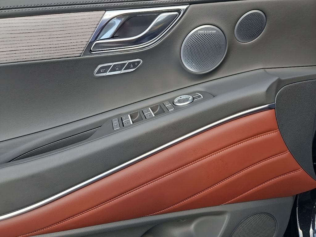 Thumbnail: 2026 Genesis GV80 - 17
