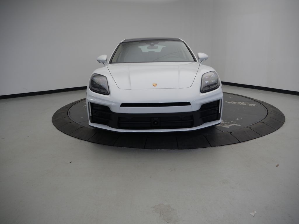 Thumbnail: 2026 Porsche Panamera - 10