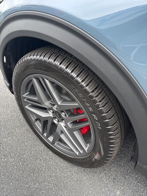 FordExplorer13