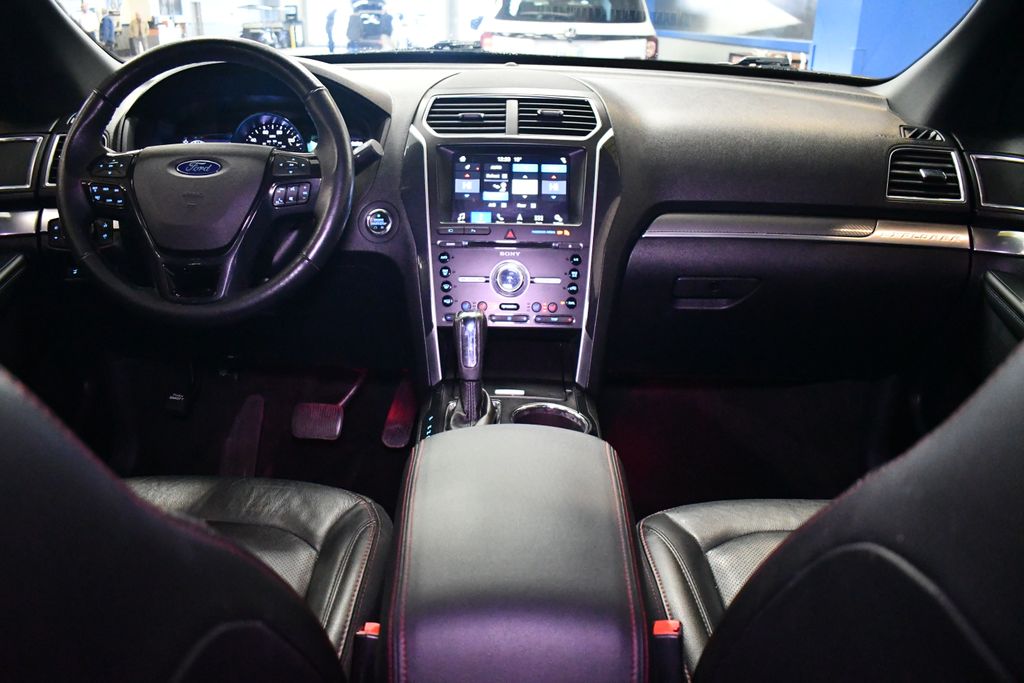 Thumbnail: 2017 Ford Explorer - 18