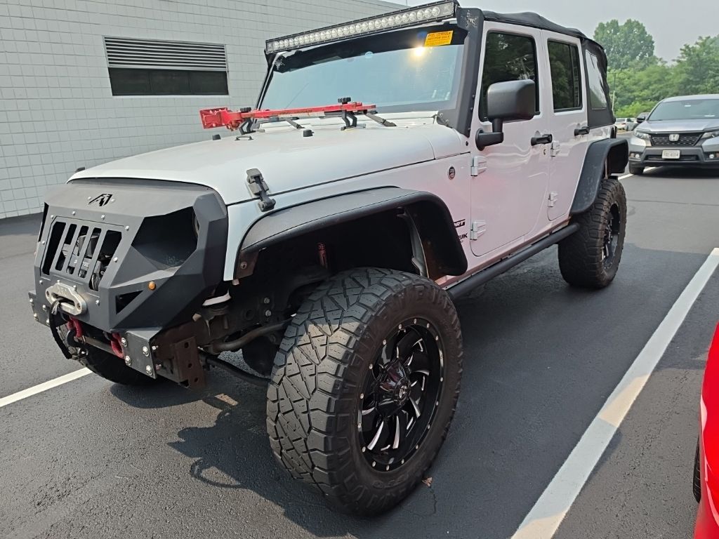 Bright White Clearcoat 2018 Jeep Wrangler SUV / Crossover Four-Wheel Drive 5-Speed Automatic