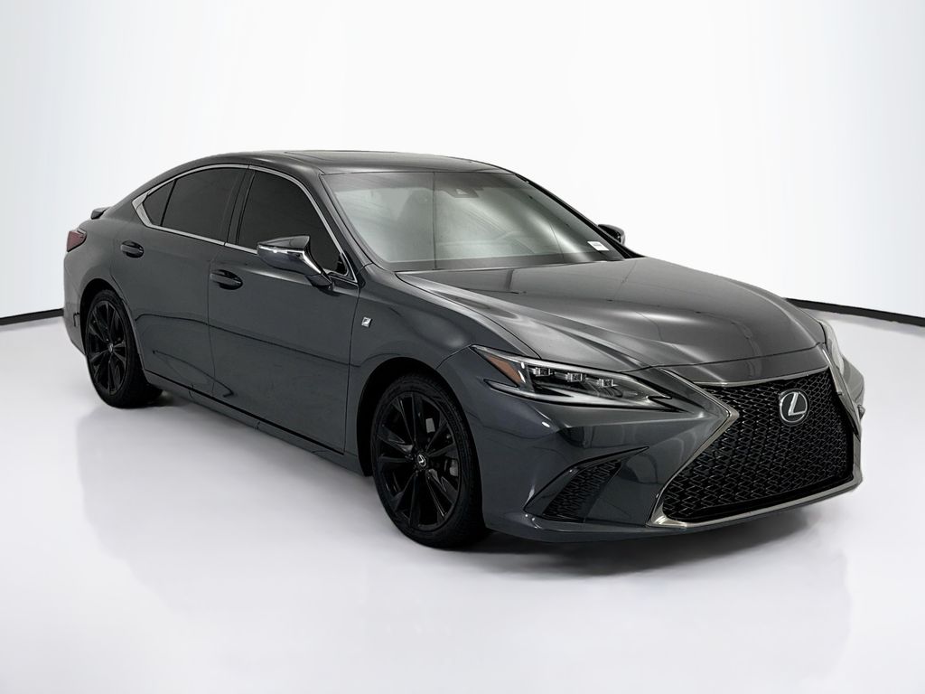 Thumbnail: 2022 Lexus ES - 3