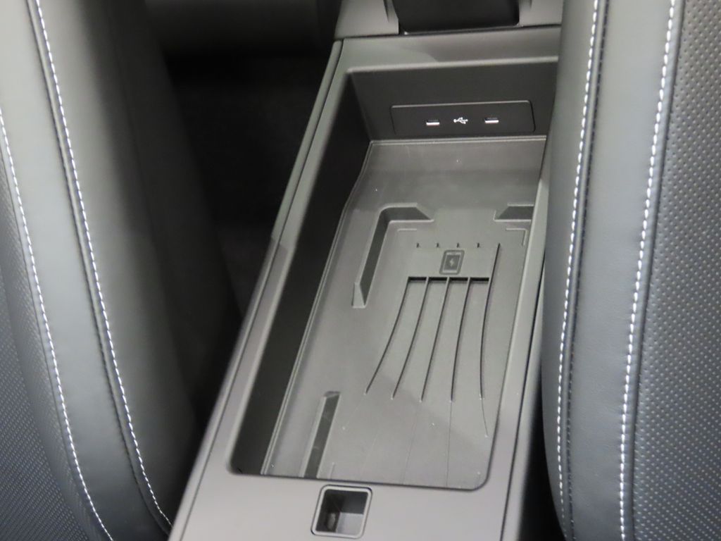 Thumbnail: 2025 Porsche 911 - 32