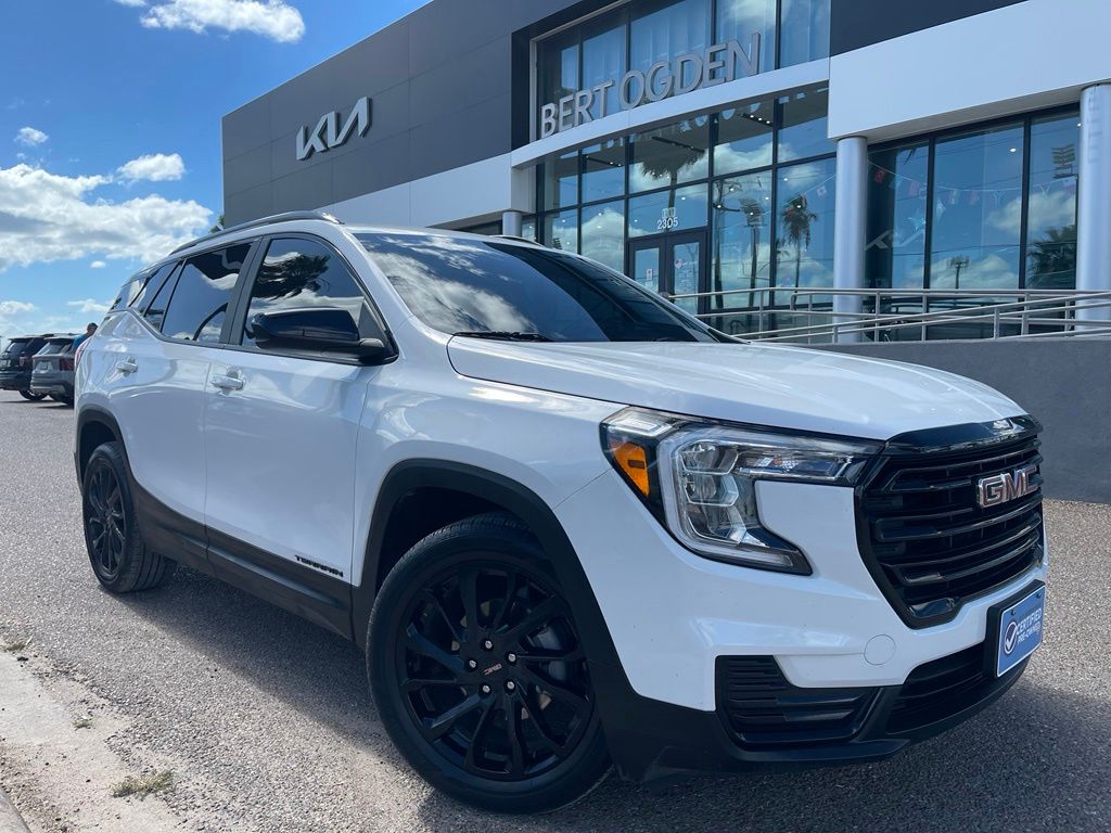 Summit White 2024 GMC Terrain SUV / Crossover Front-Wheel Drive 9-Speed Automatic