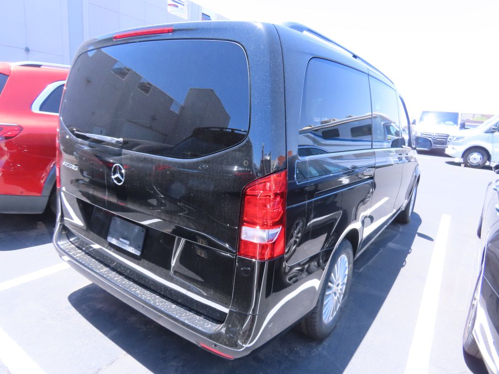 Thumbnail: 2018 Mercedes-Benz Metris - 3