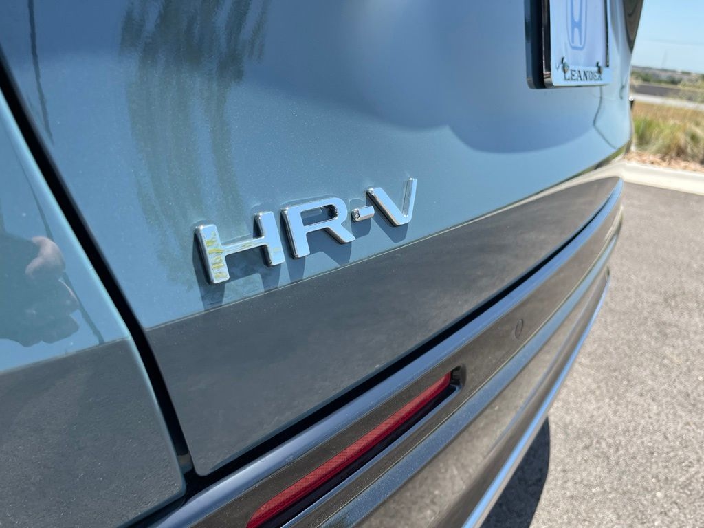 Thumbnail: 2027 Honda HR-V - 8