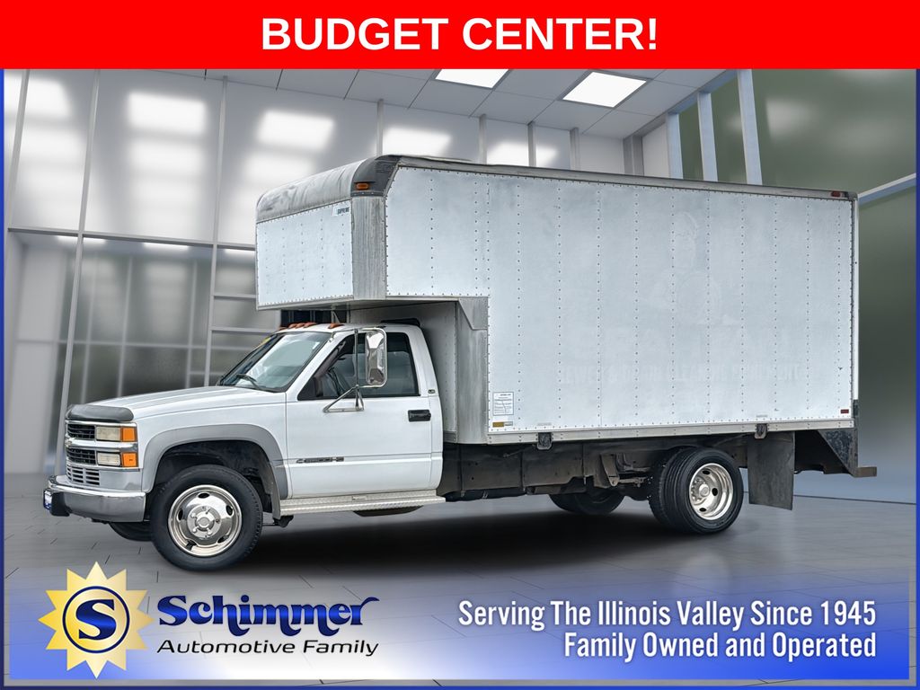 Summit White 2000 Chevrolet C/K 3500 Pickup Truck 5-Speed Manual Overdrive
