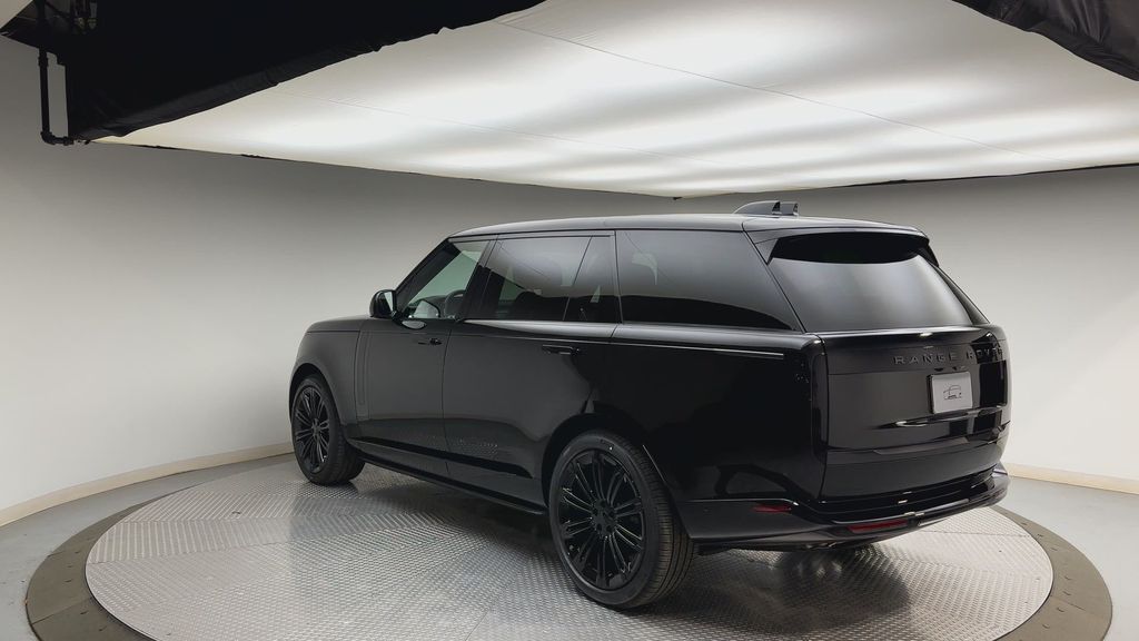 Thumbnail: 2026 Land Rover Range Rover - 4