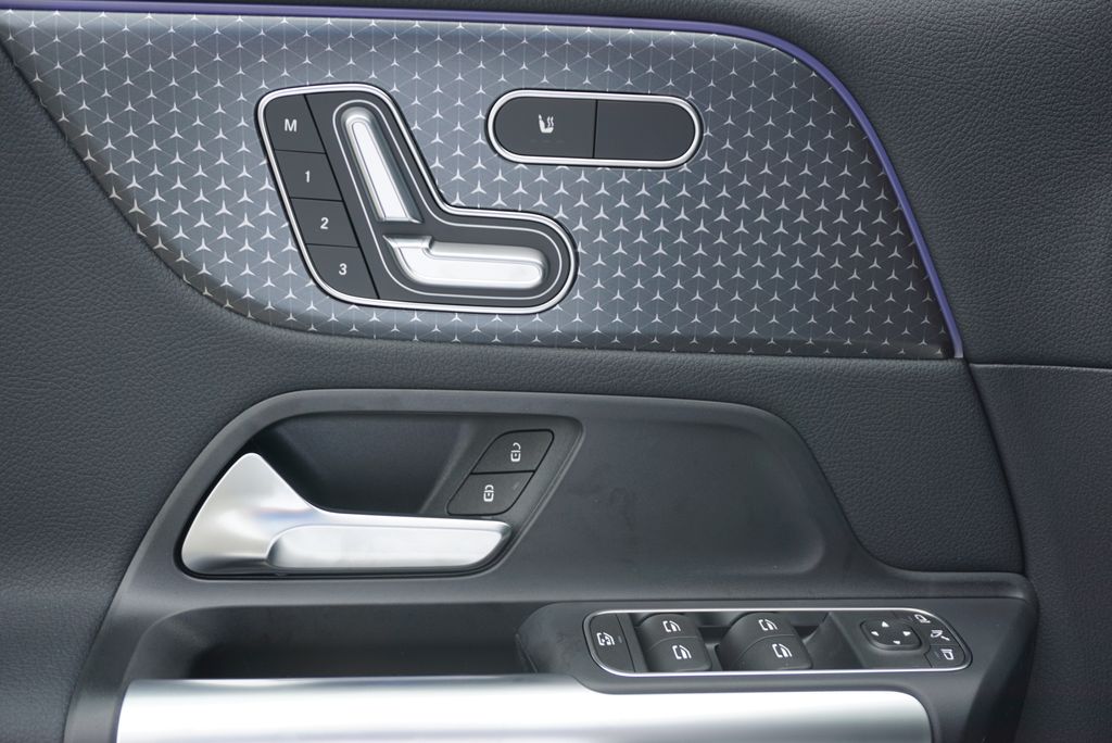 Thumbnail: 2026 Mercedes-Benz GLA - 22