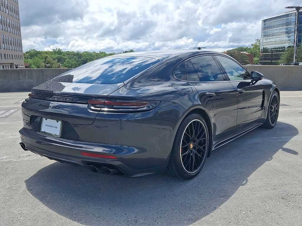 Thumbnail: 2019 Porsche Panamera - 8