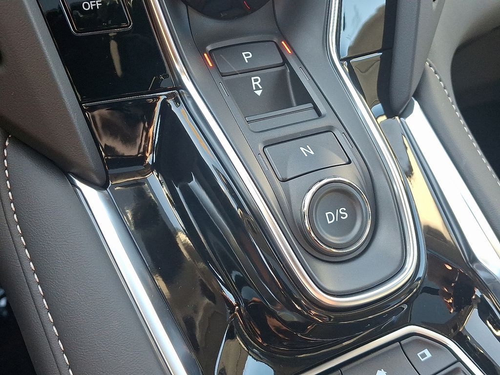 Thumbnail: 2025 Acura RDX - 8