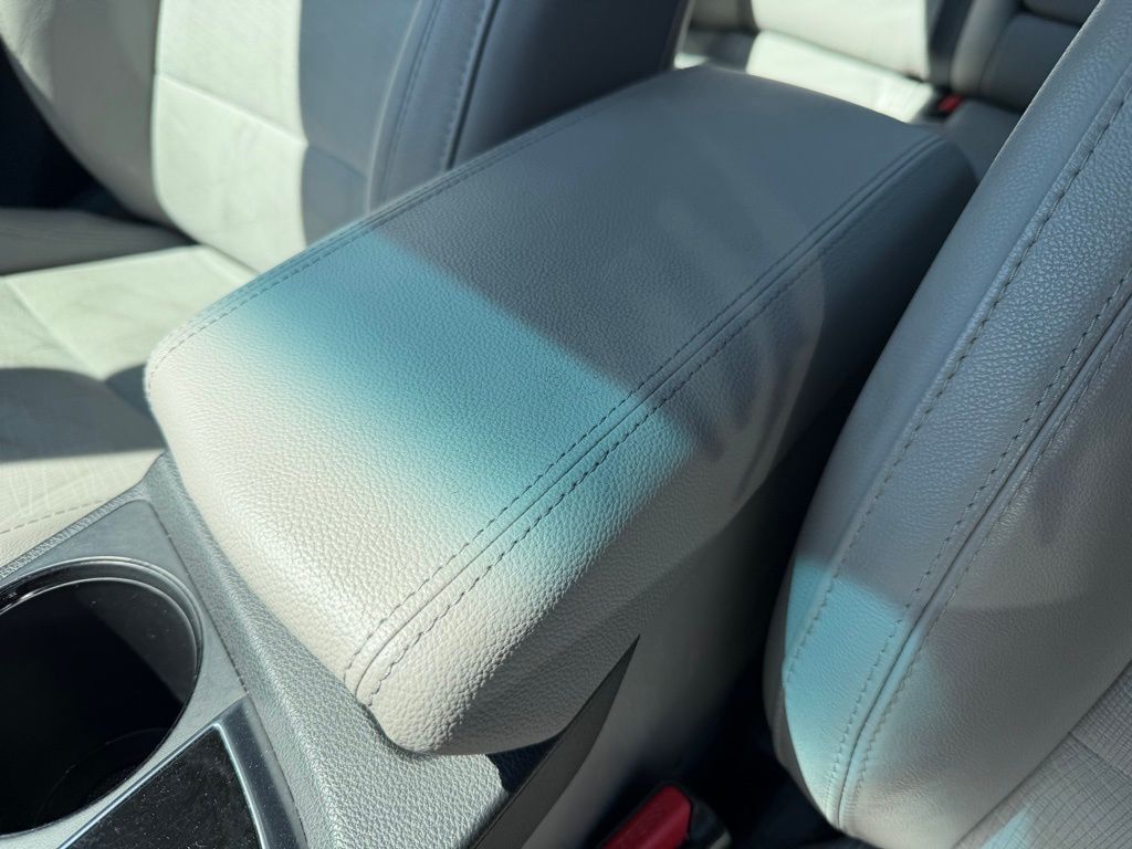 Used 2015 Brown Hyundai Sport image 16