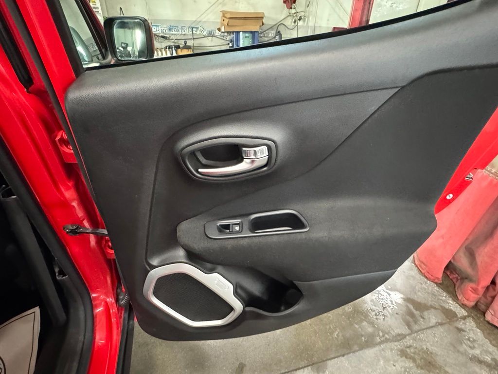Used 2018 Jeep Renegade SUV