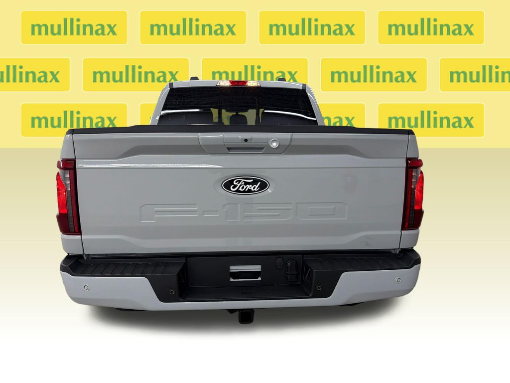 New 2026 White Ford XLT image 7