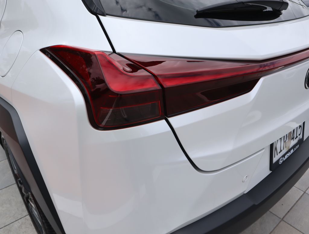 Thumbnail: 2025 Lexus UX - 18