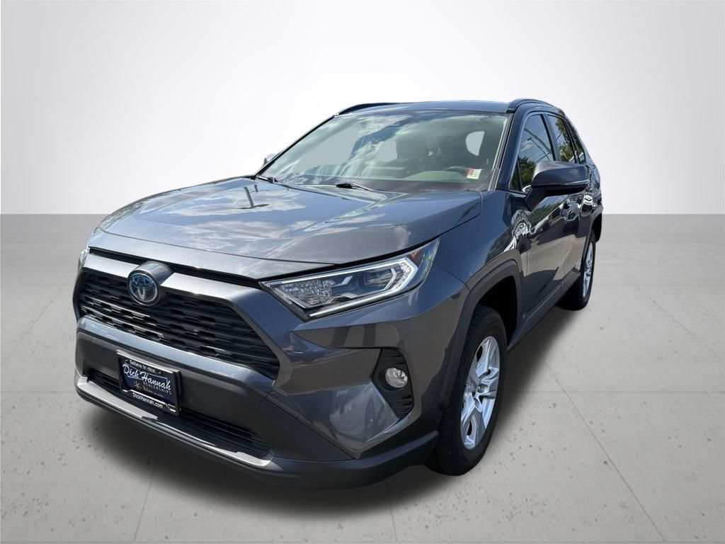 2021 Toyota RAV4 Hybrid XLE