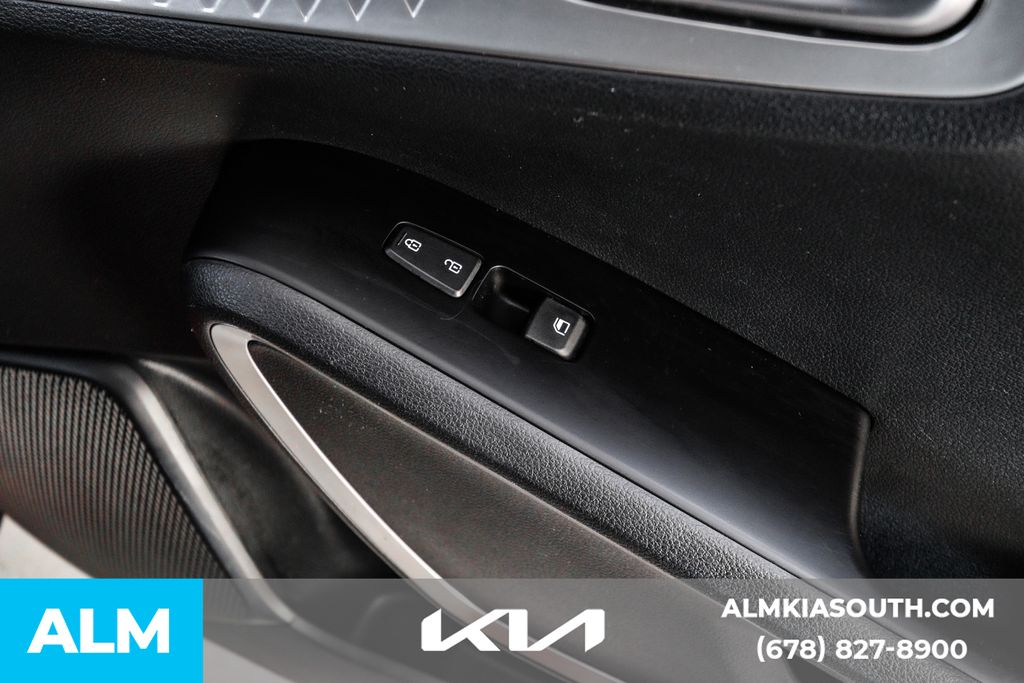2023 Kia Soul LX photo 36
