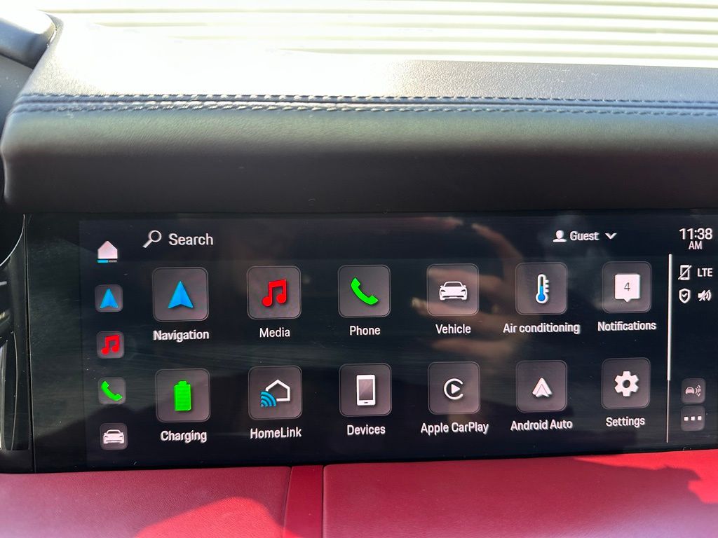 Thumbnail: 2022 Porsche Taycan - 27