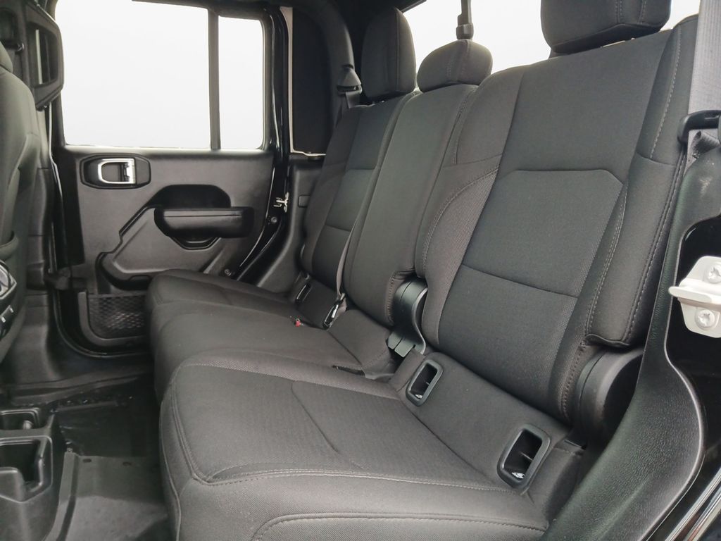 Used Car 2023 Jeep Gladiator  Willys For Sale Under $35,000 In Austin, Texas