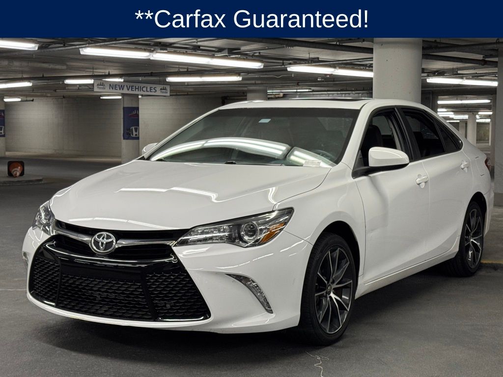 2016 Toyota Camry XSE 4