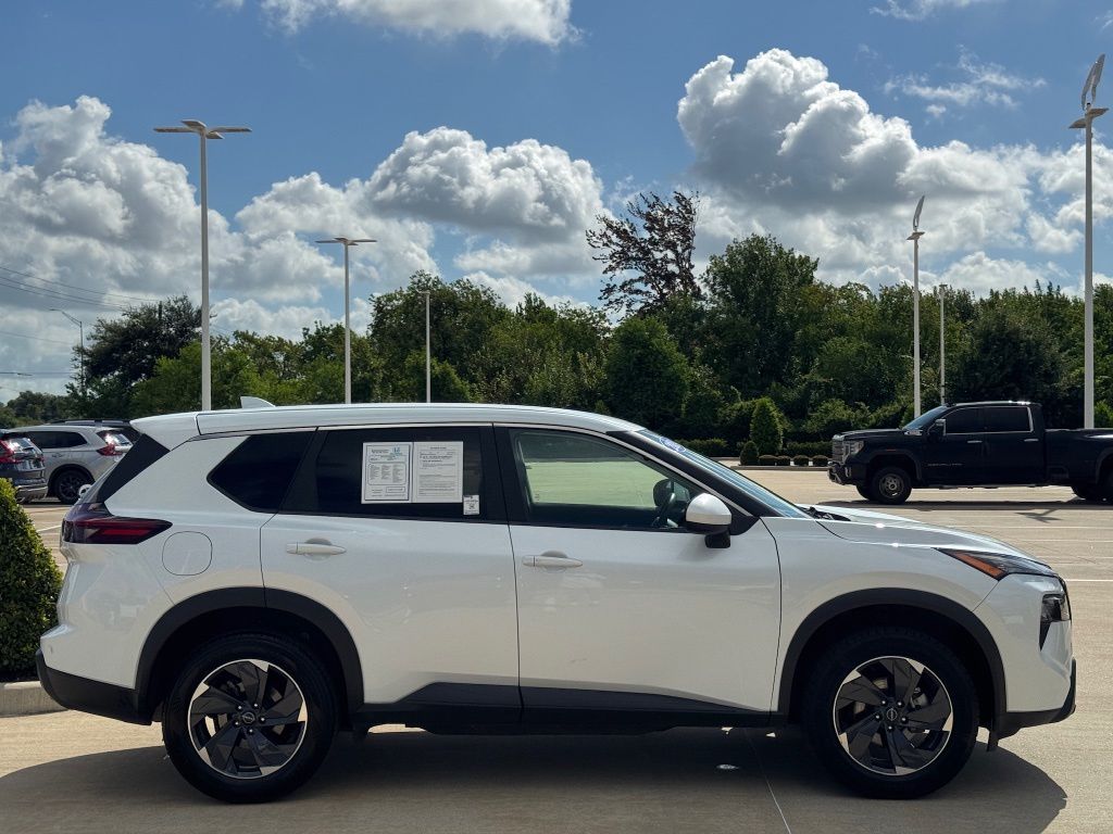 2024 Nissan Rogue SV White at Central Houston Nissan