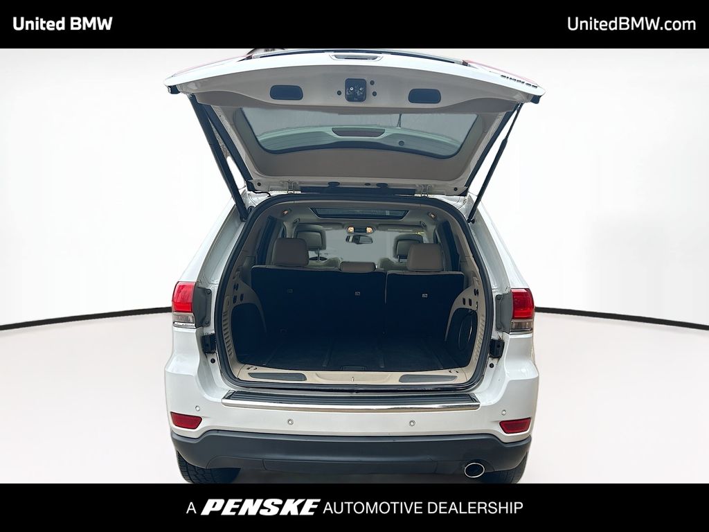 Thumbnail: 2015 Jeep Grand Cherokee - 14