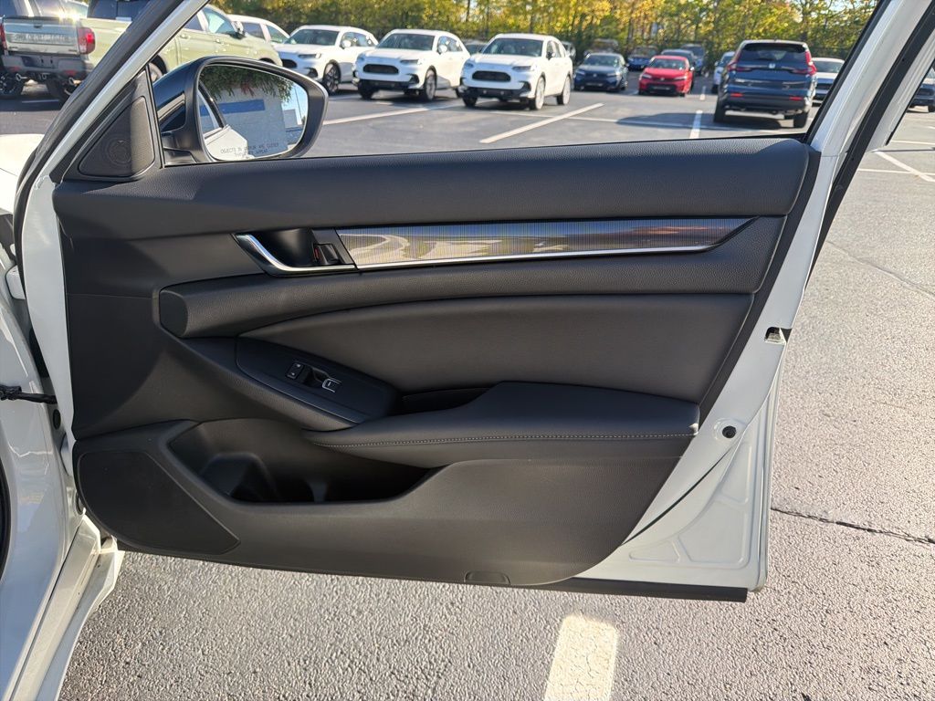 Thumbnail: 2022 Honda Accord - 24