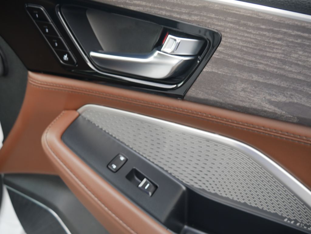 Thumbnail: 2023 Acura MDX - 27