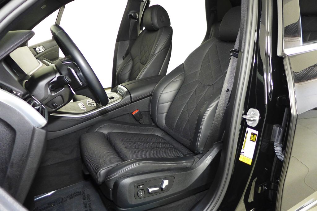 Thumbnail: 2023 BMW X5 - 20